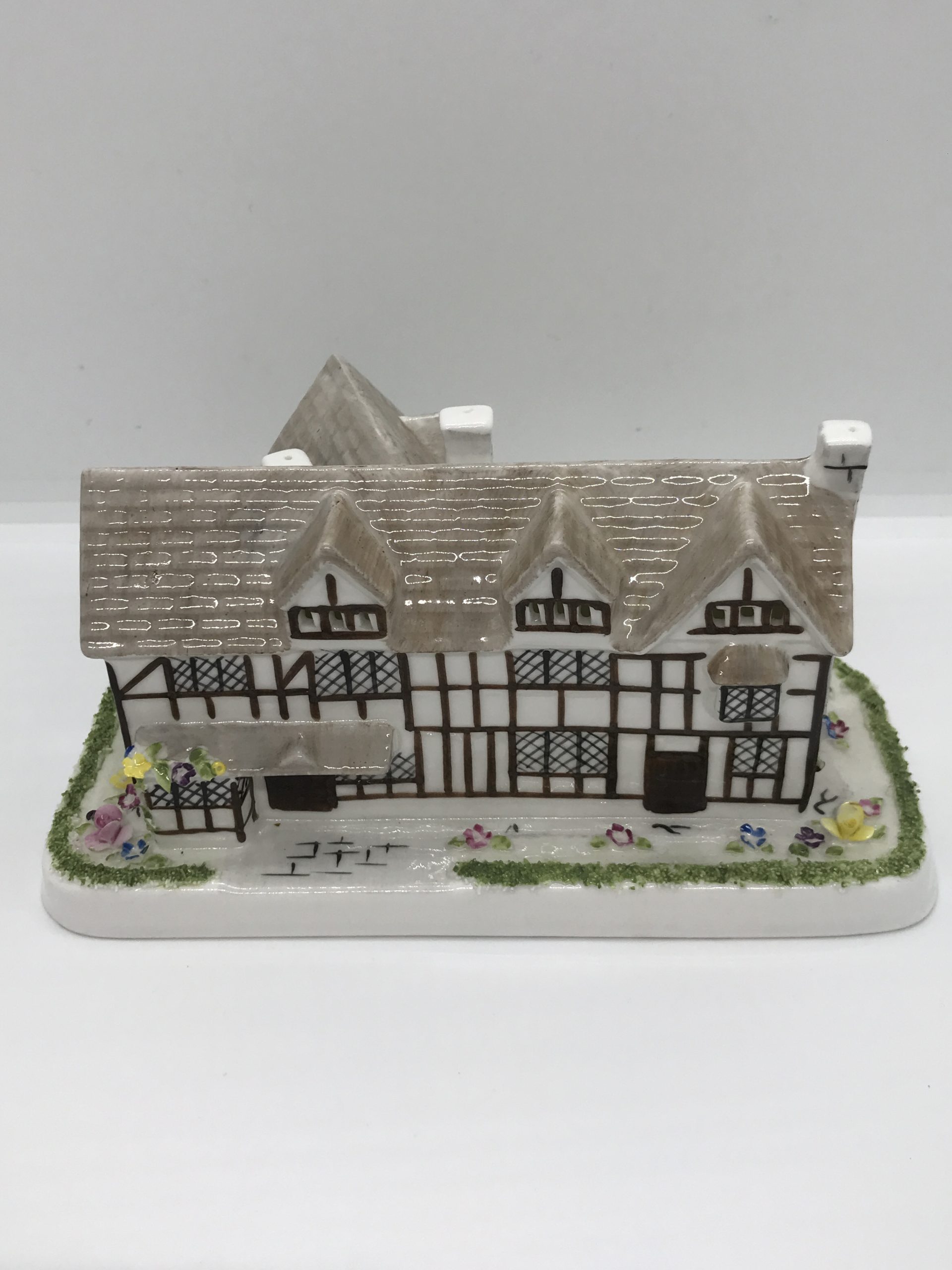Coalport House Shakespeare's Birthplace 18cm wide
