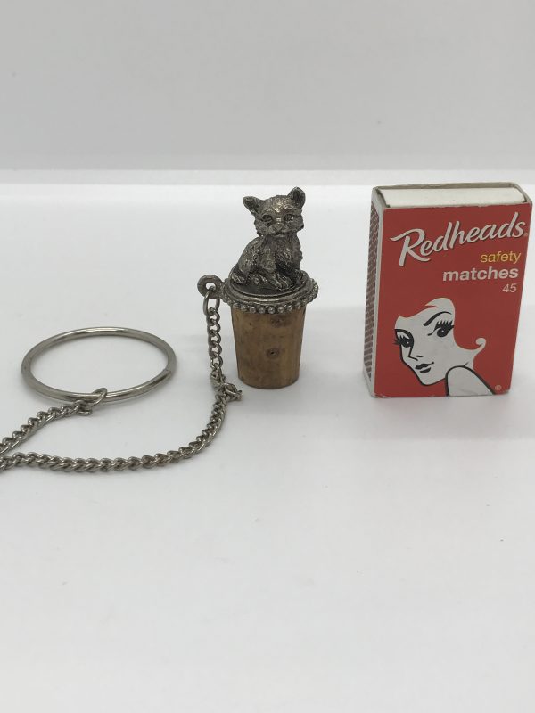 Vintage Pewter Cat Wine Bottle Stopper Design With Ring & Chain