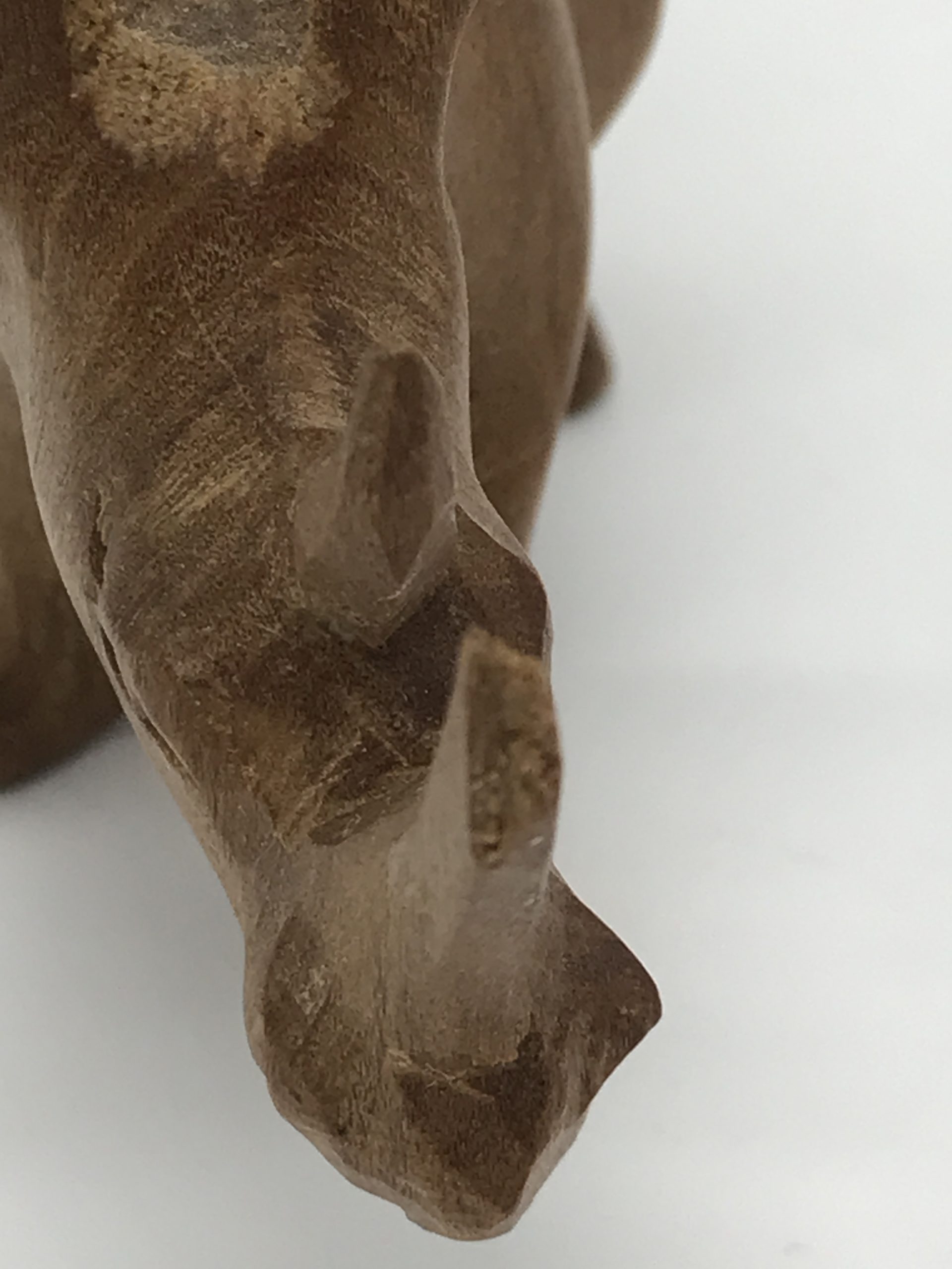 Vintage Hand Carved Wooden Rhinoceros (approx 13cm long)