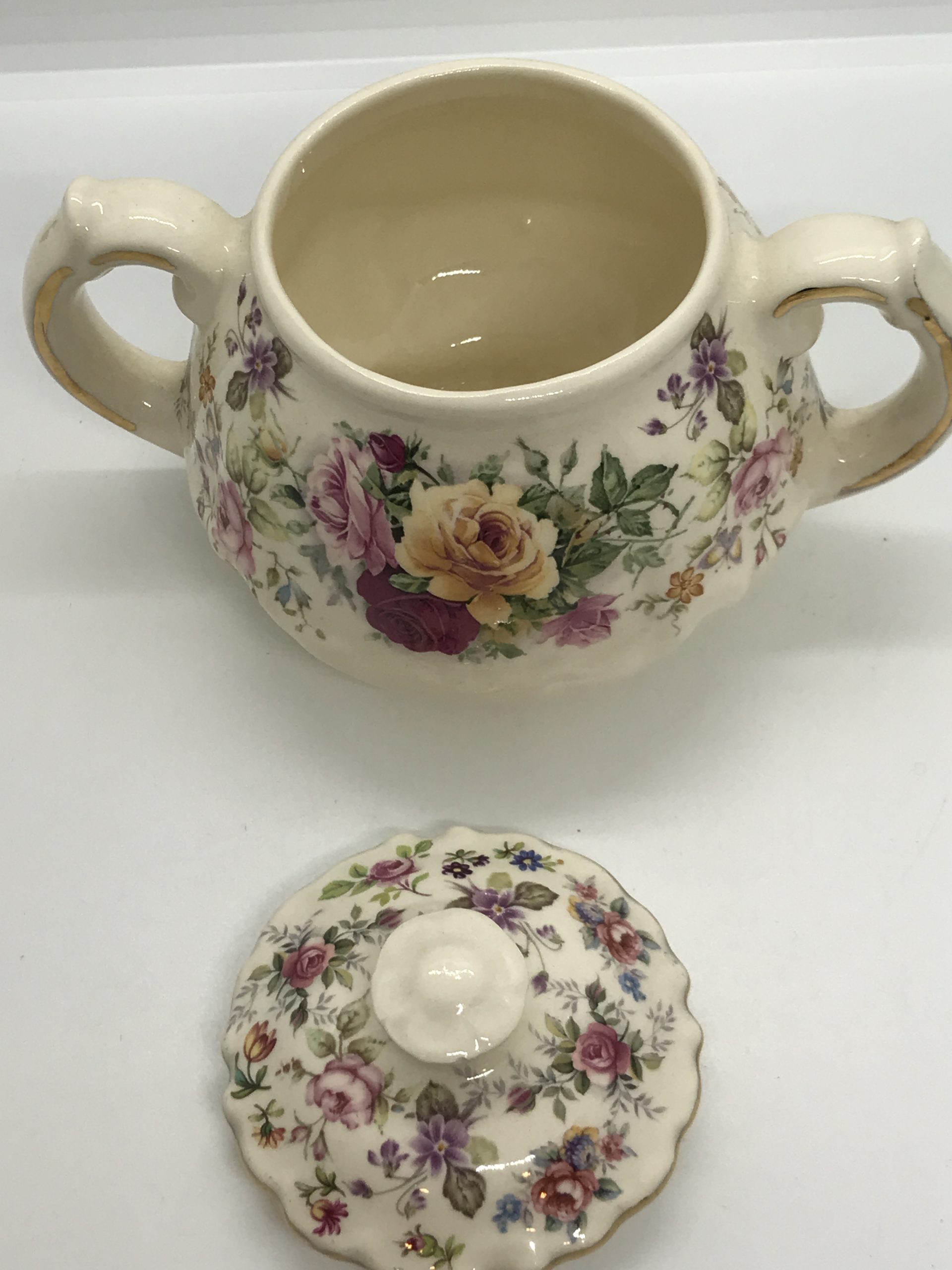 Dorothy Prior (The Gift Collection) Pottery Covered Sugar Bowl