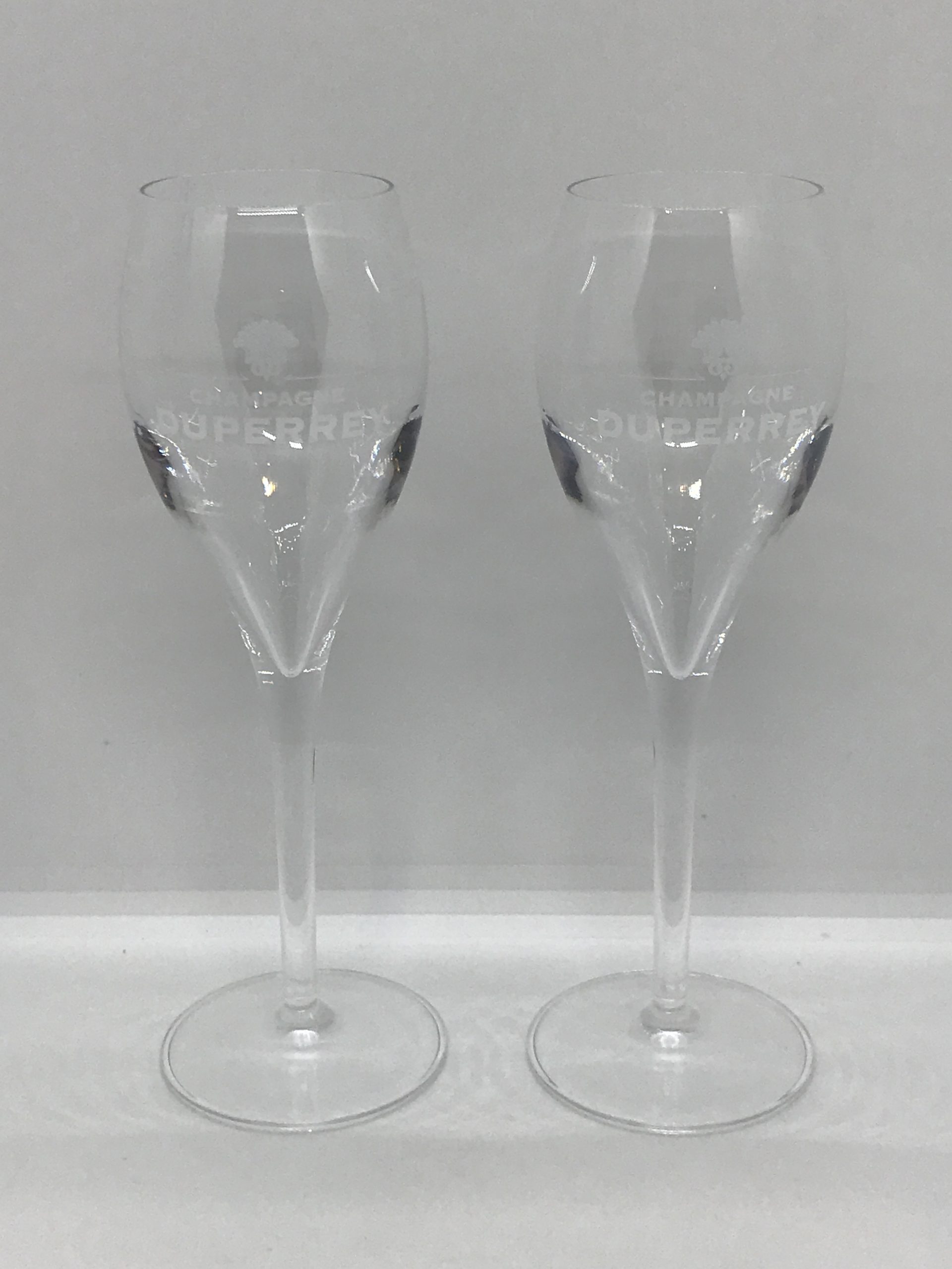 Single Diamante Petit Champagne Flute with Heart Design in an