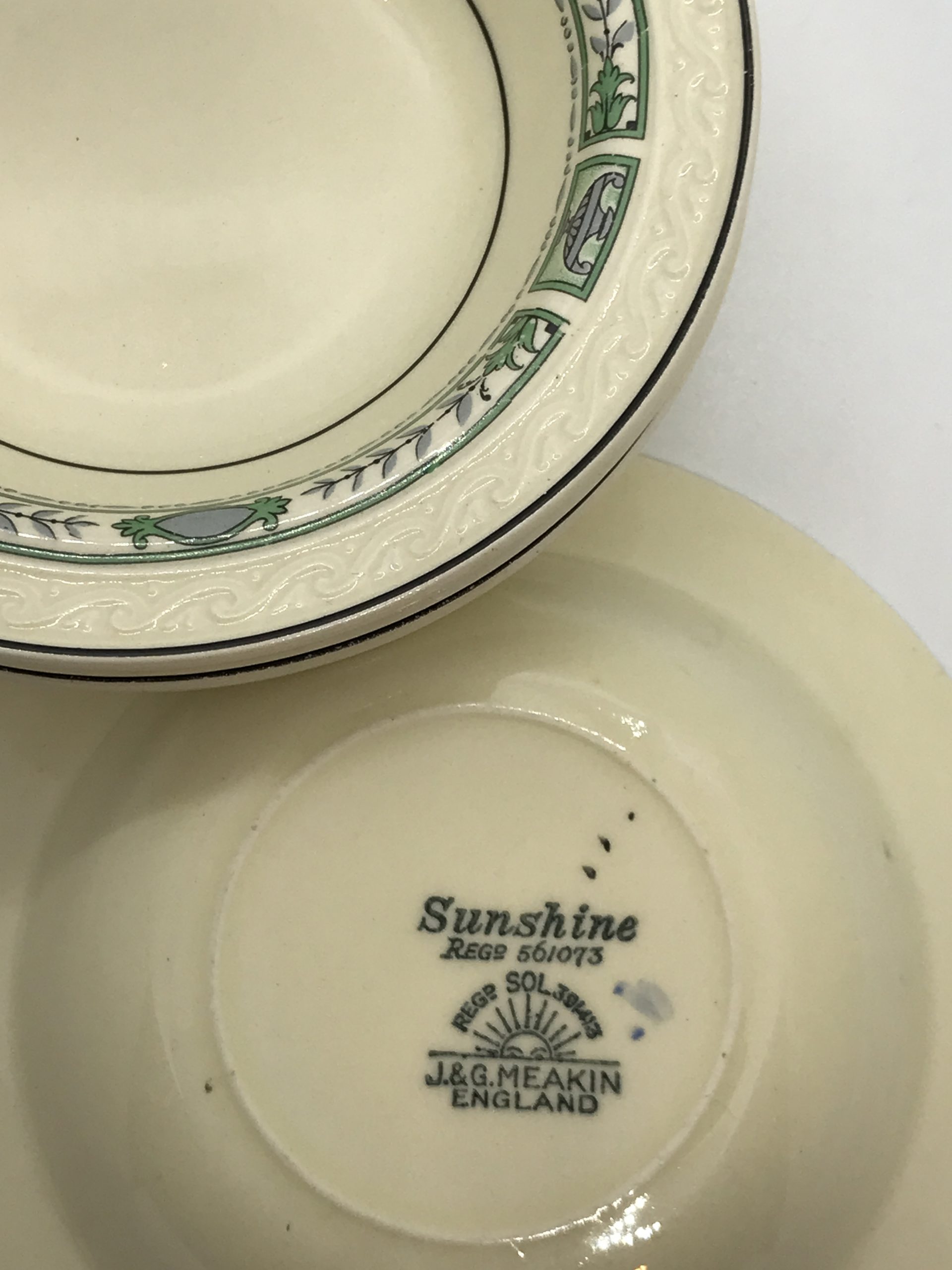 Vintage J&G Meakin Fruit Bowl (Sunshine Regd 561073 Regd SOL 391413