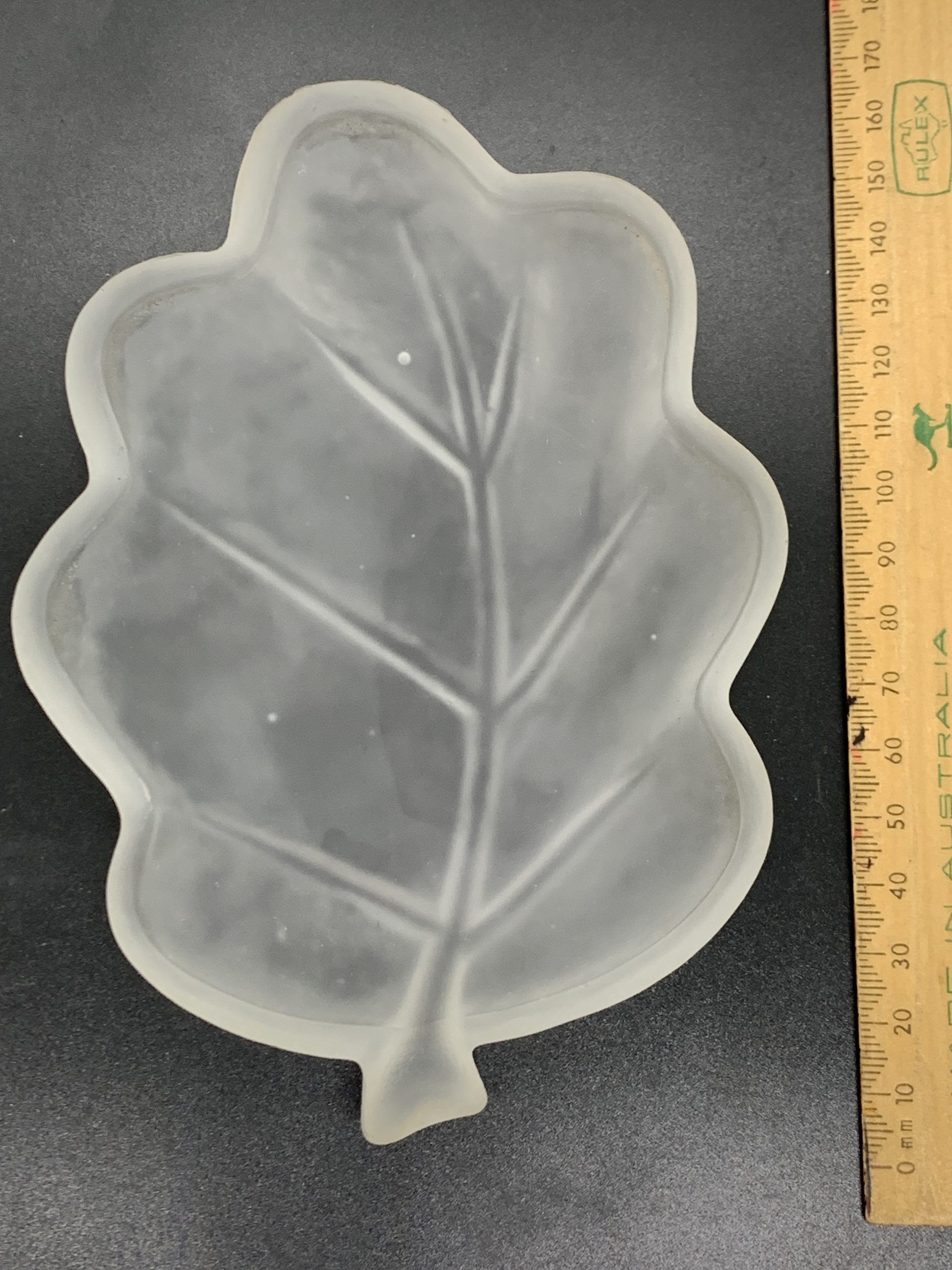 Frosted Glass Leaf Plate 16cm long