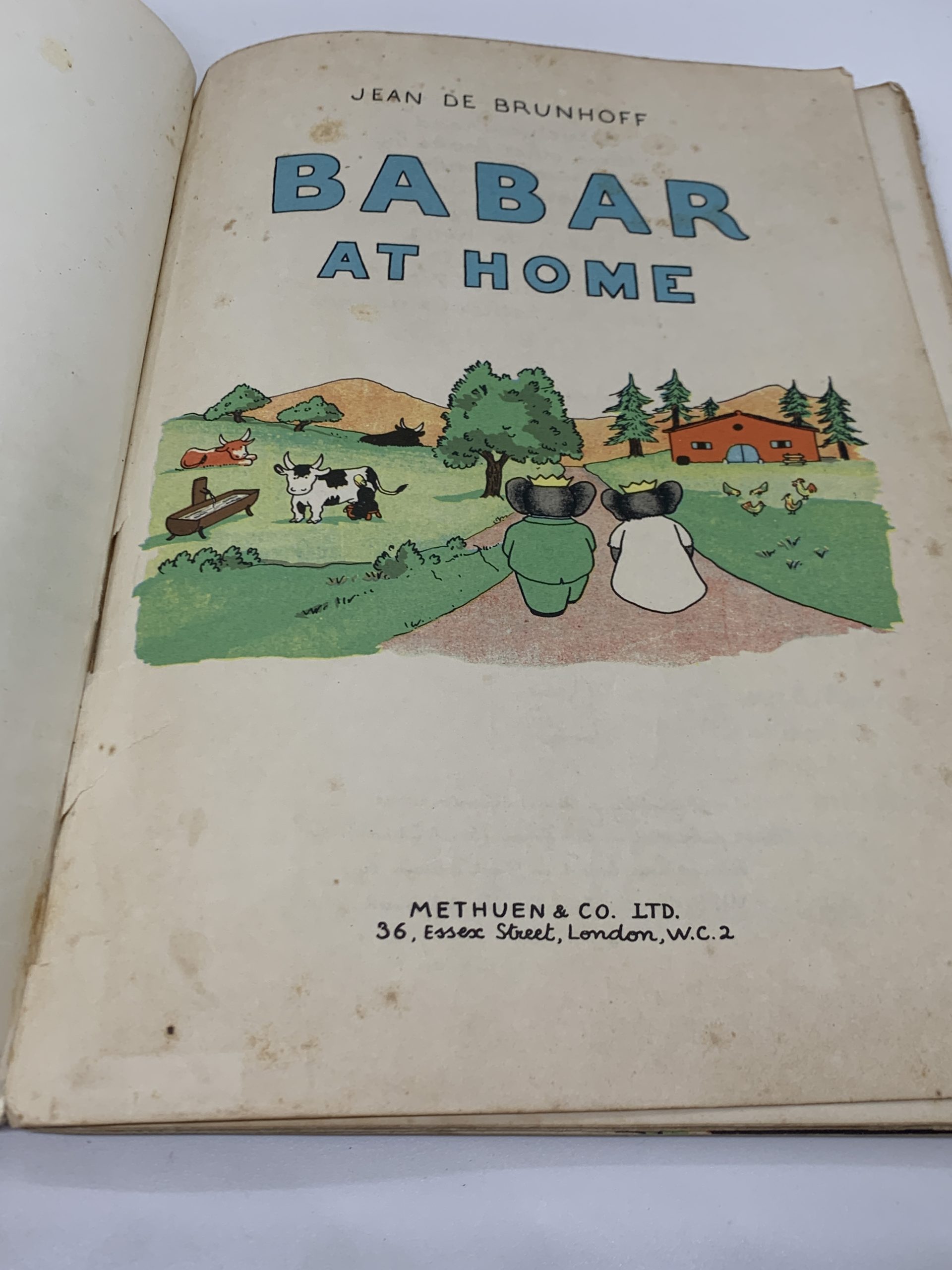 Babar R Home Babar at Home - Methuen 1954 - Vintage Keepsakes