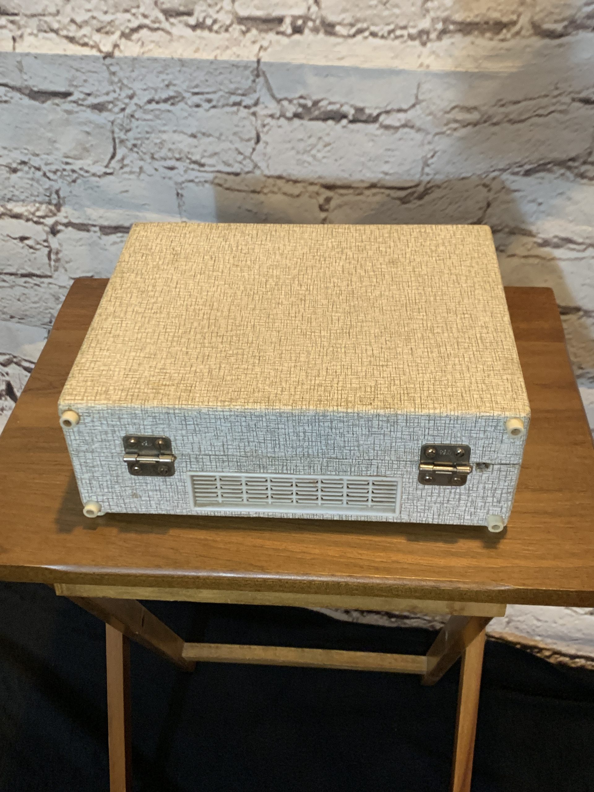 1960s Kingsley Retro Portable Record Player Vintage Keepsakes