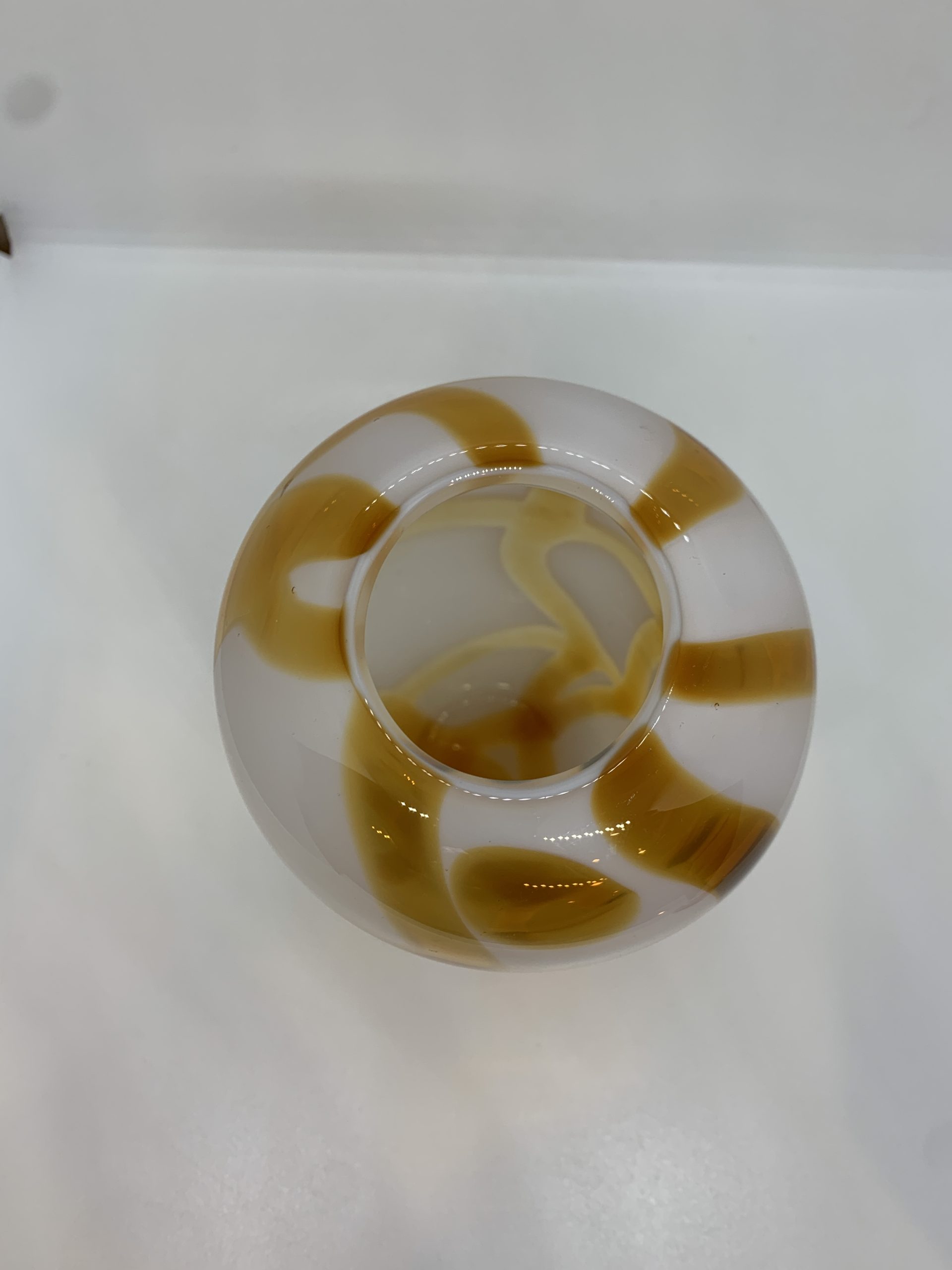 Art Glass Amber and White Giraffe pattern Vase 19cm