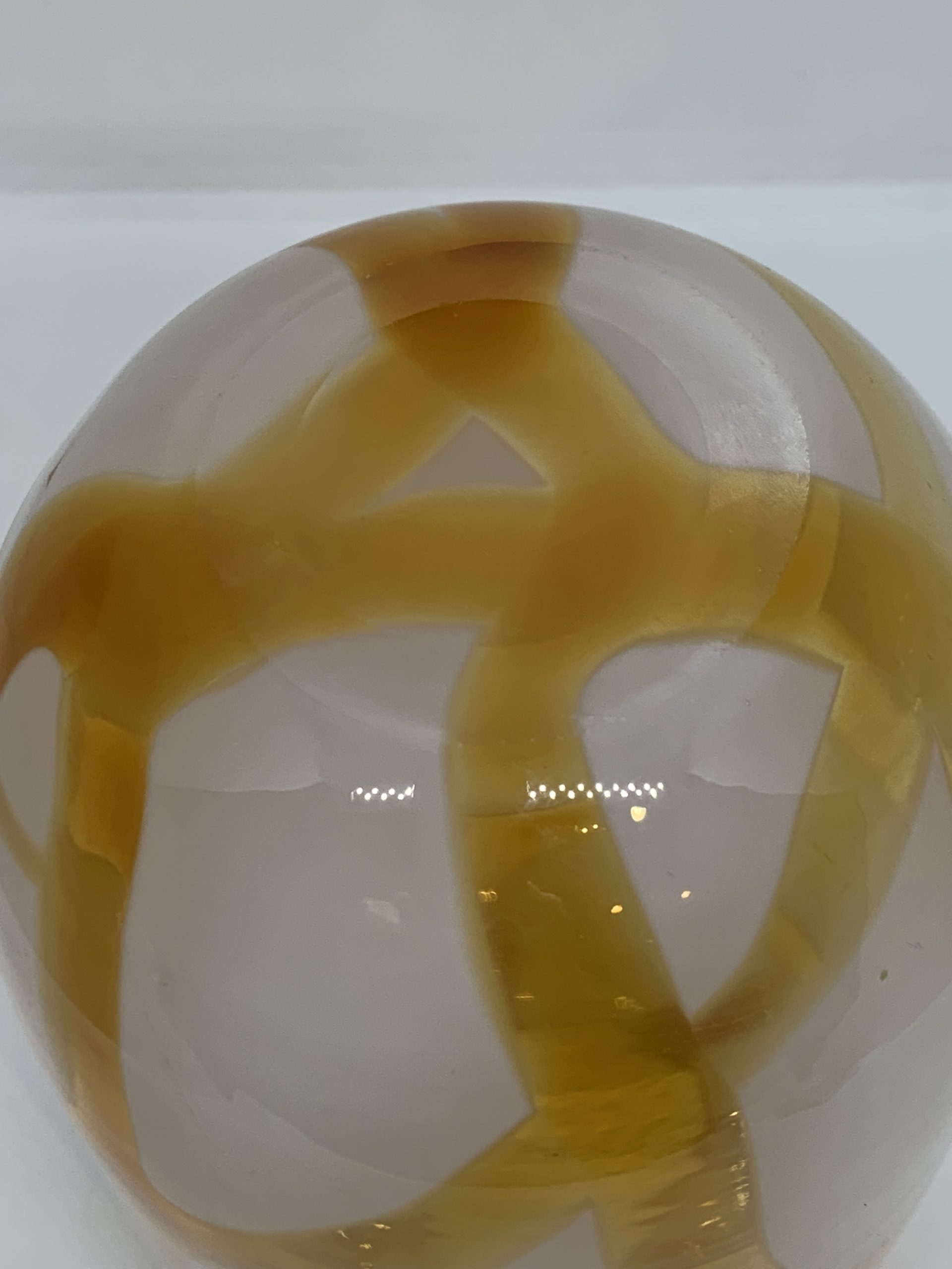 Art Glass Amber and White Giraffe pattern Vase 19cm