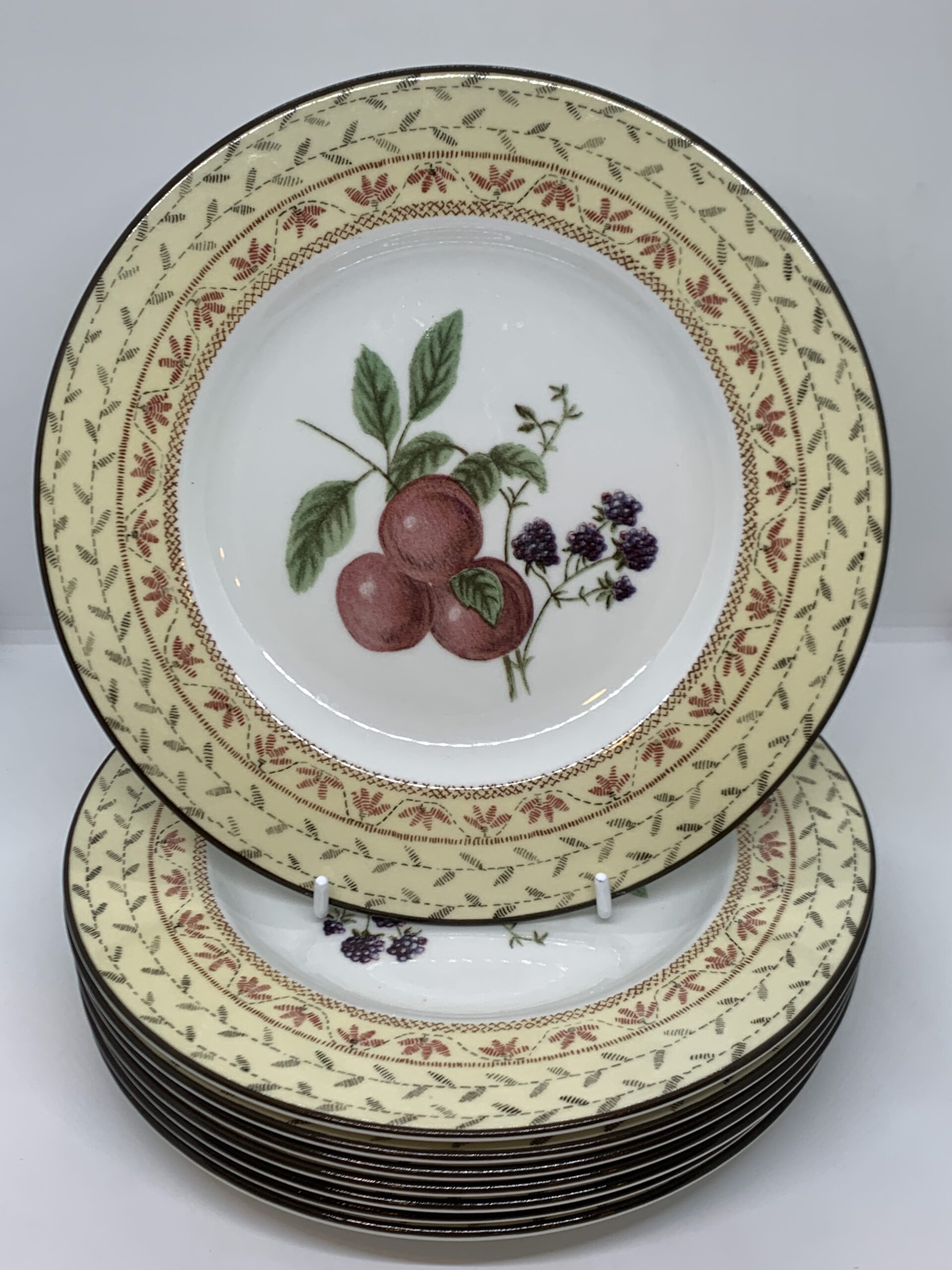 Johnson Bros Fruit Sampler China Plate 23cm Vintage Keepsakes