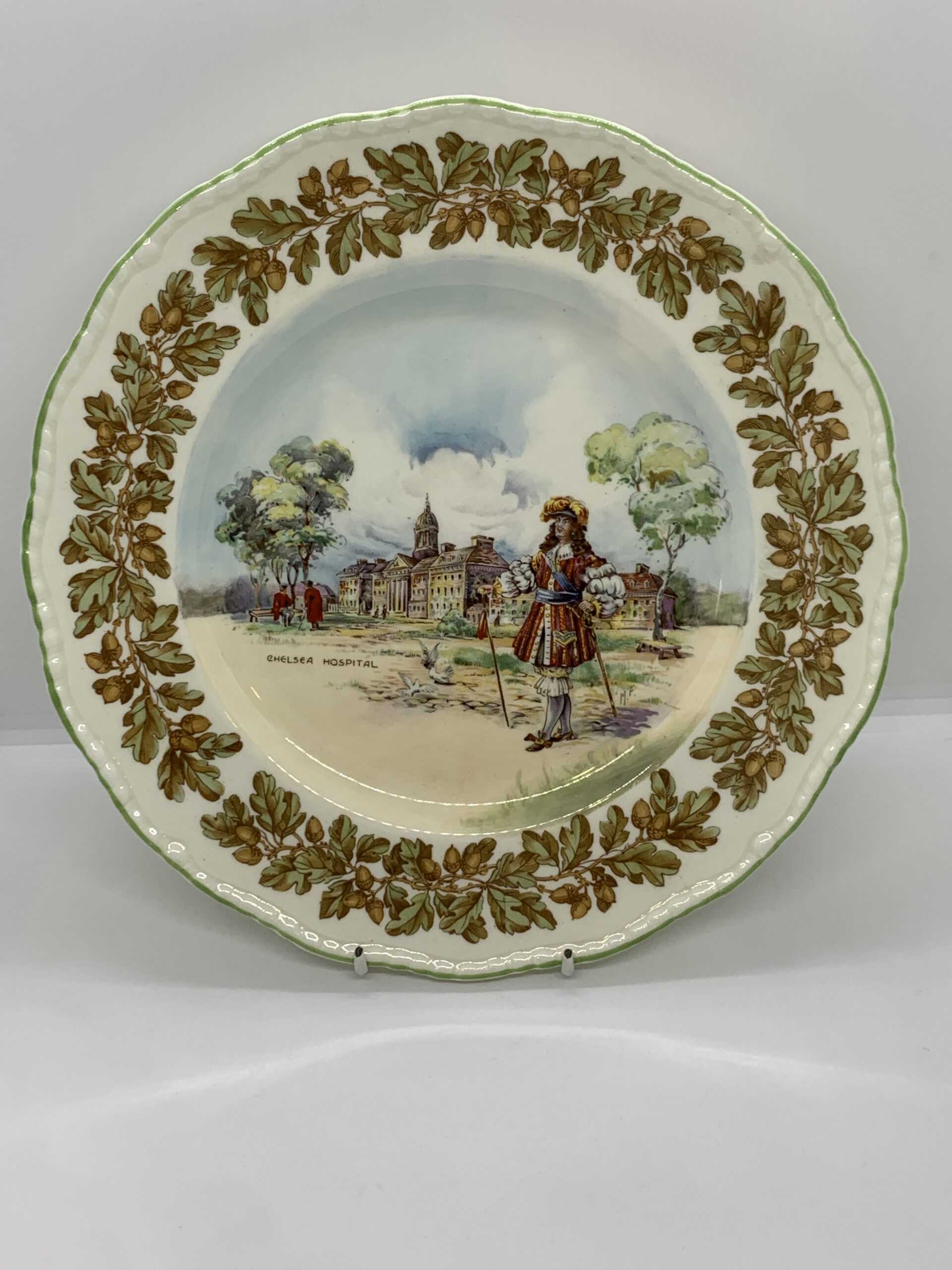 1947 Royal Doulton Chelsea Hospital Display Plate 27cm