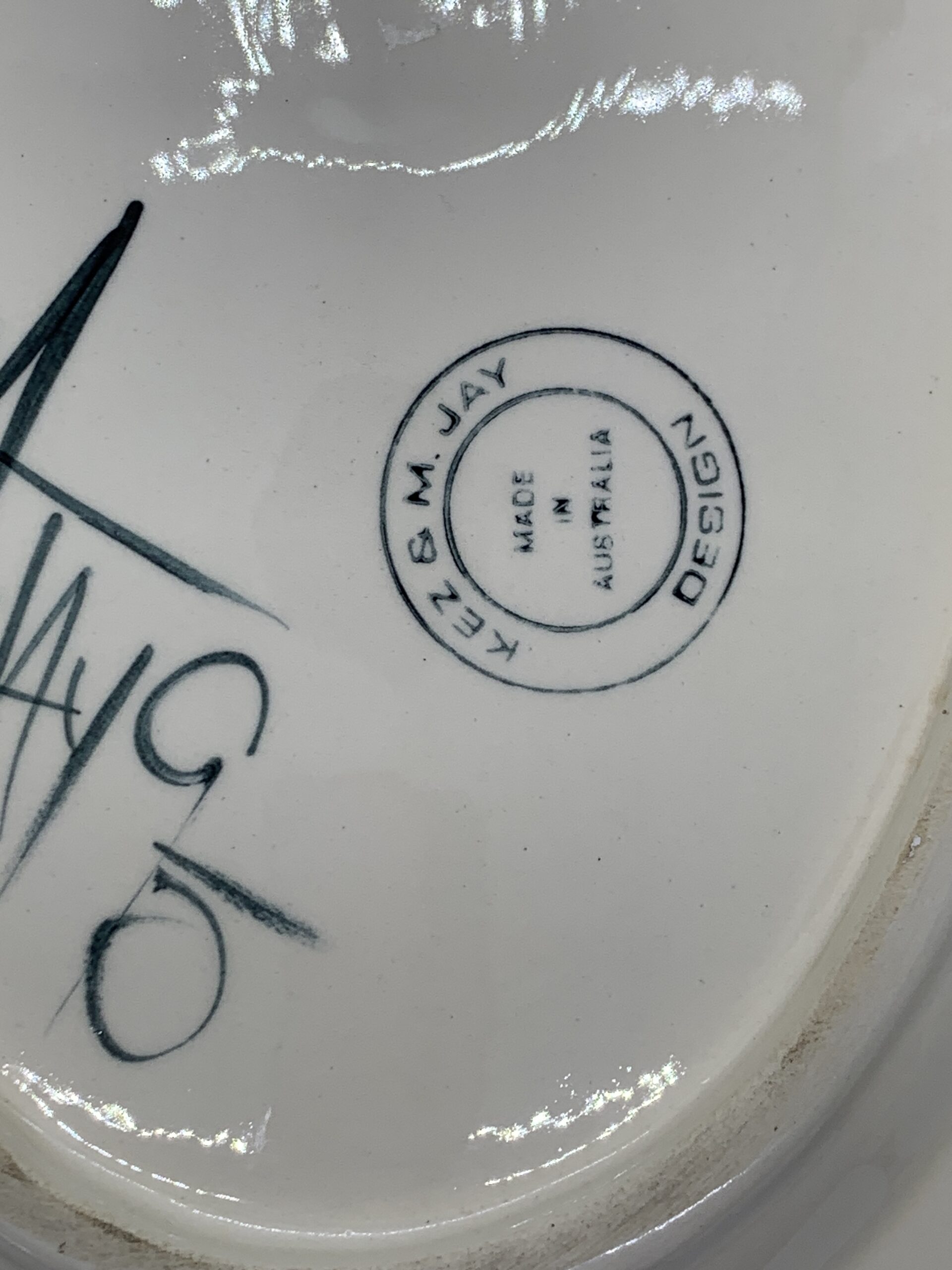 Kez and M Jay Design Oval Pottery Platter 40cm - Vintage Keepsakes
