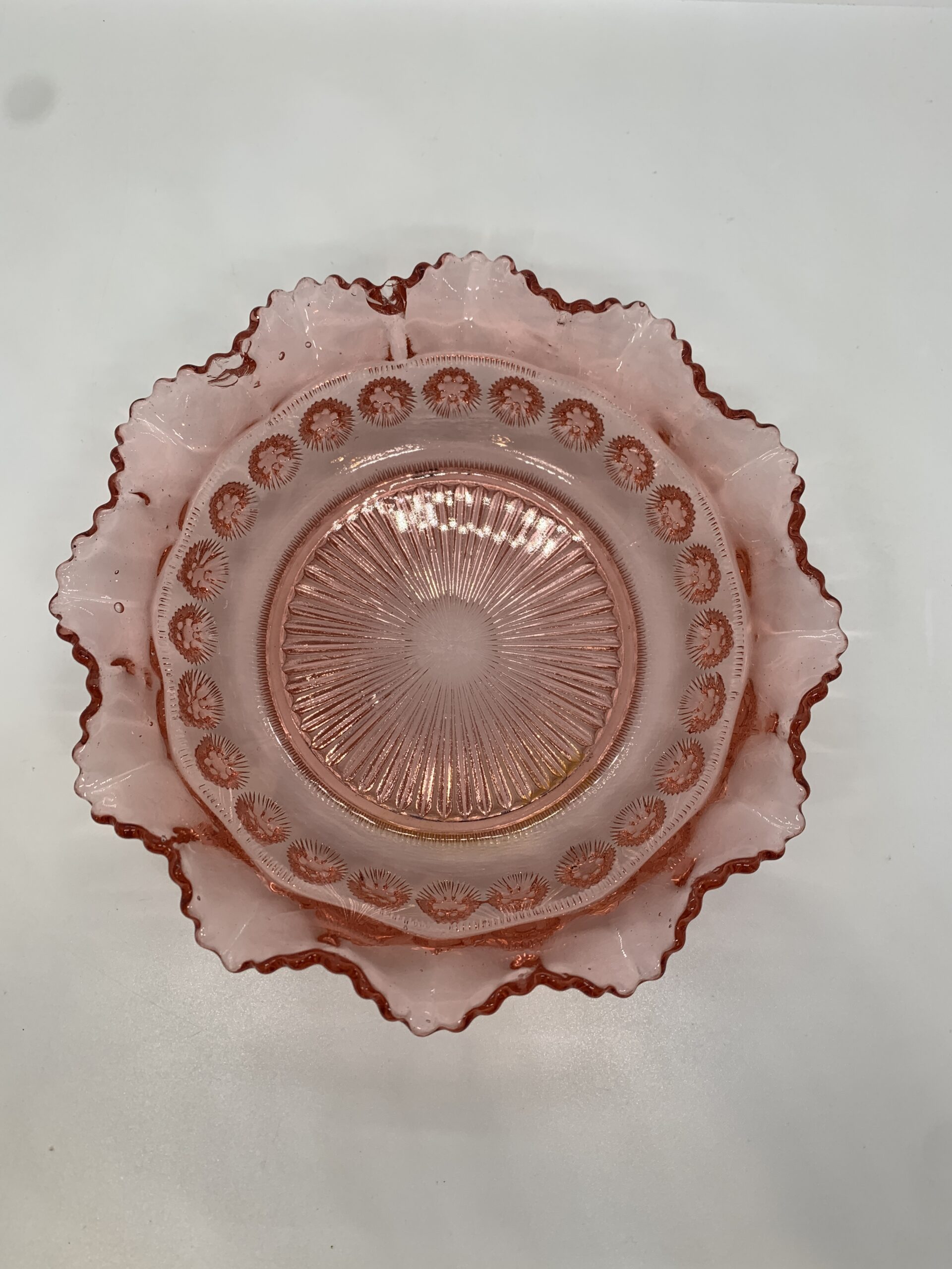Prunt Vintage Art Deco Pressed Ruby Glass Blackberry Prunt Bowl with Ruffled ...