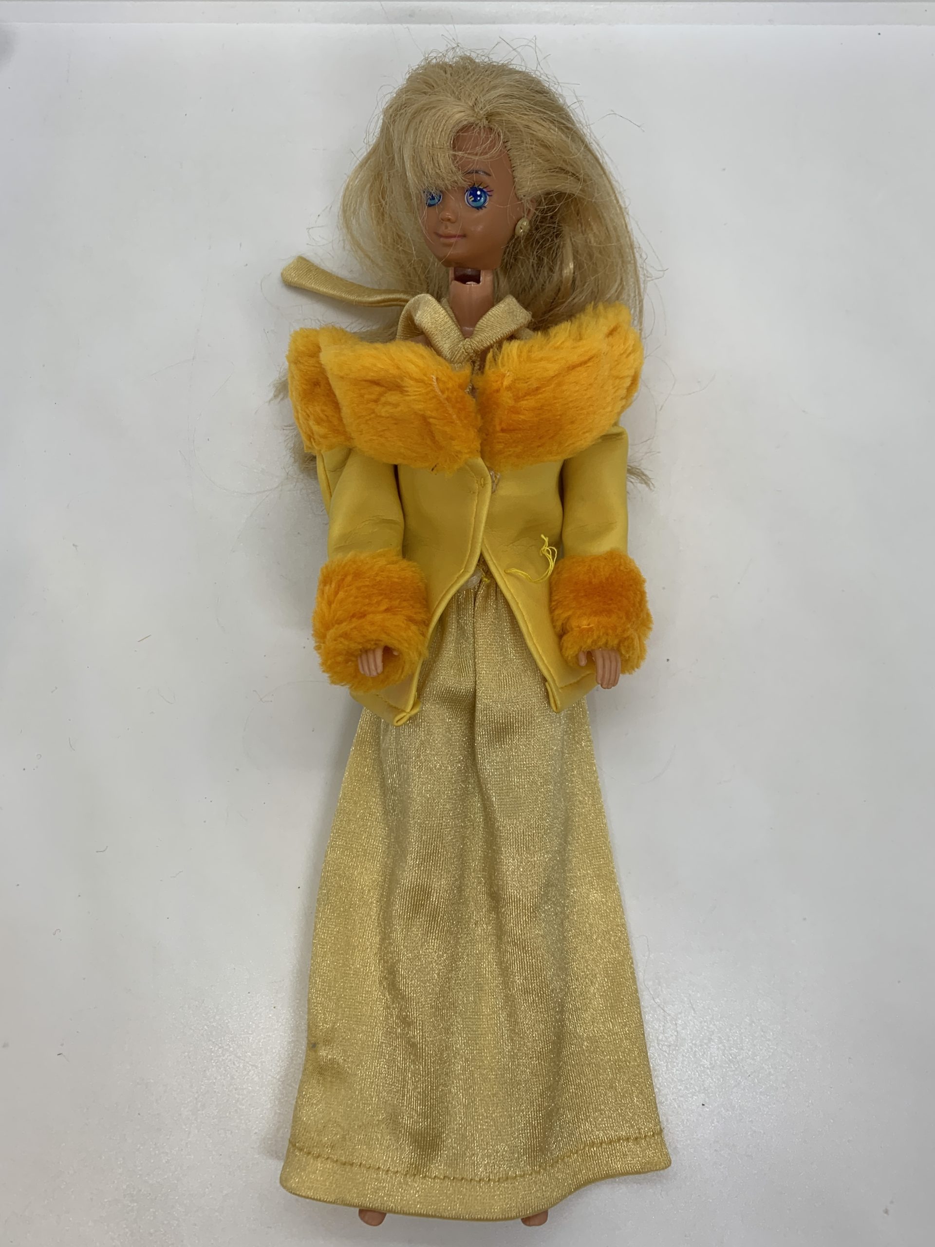 1966 Barbie - Malaysia - Yellow Outfit