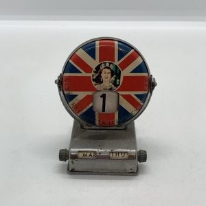 Queen Elizabeth Silver Jubilee Desk Calendar 8cm